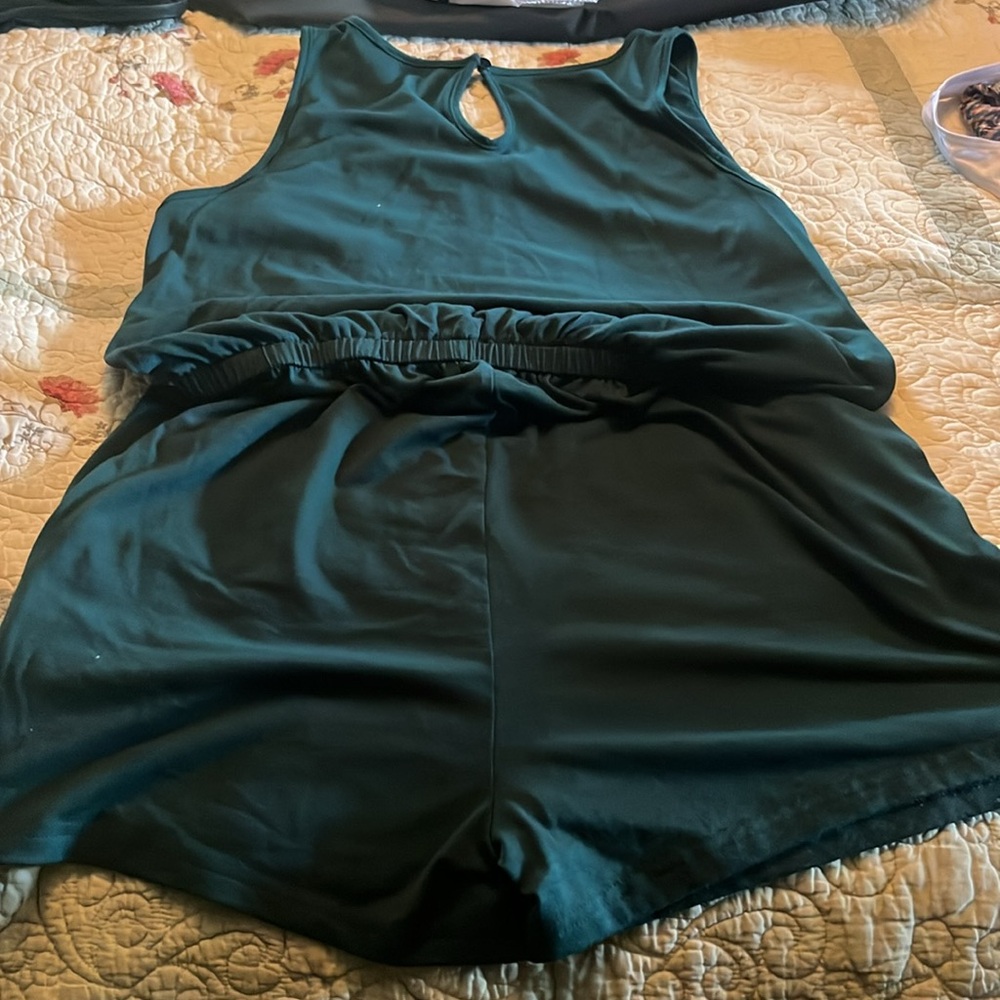Teal Sleeveless Romper with Pockets - Picture 6 of 8